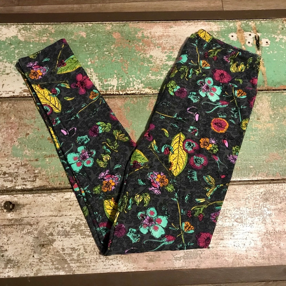 LuLaRoe One Size Leggings